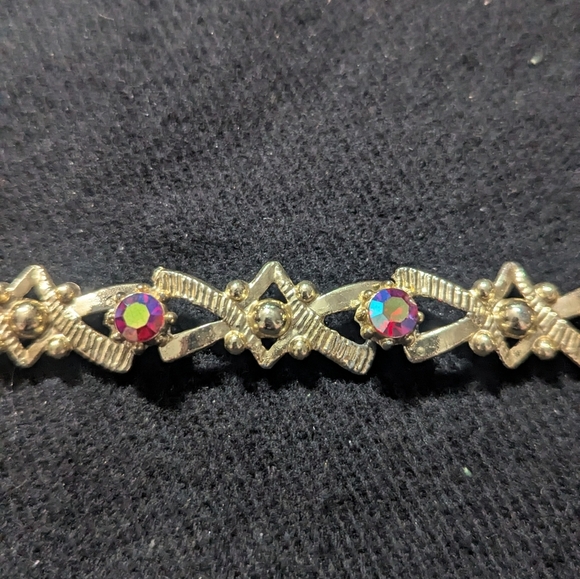 Vintage Gold Tone Pink Rhinestone Choker Statement Necklace - Picture 3 of 5